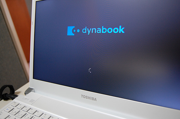 Dynabook Toshiba ロゴの状態で動かない パソコンライフをもっと楽しもう Enjoy Pc Life Dynabook