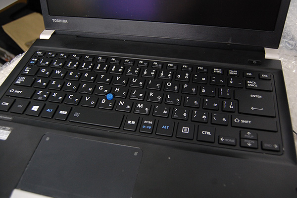 東芝 Dynabook R734 R73シリーズのキーボードをアキュポイント付バックライト式に変えられるか パソコンライフをもっと楽しもう Enjoy Pc Life Dynabook